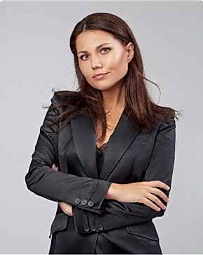 Преподаватель Мария Антонов